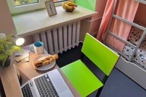 Хостел Amely. Место в мужском 10-местном номере  5