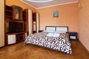 Квартира Home Hotel ул. Малая Житомирская, 10. Однокомнатная квартира, ул. Малая Житомирская, 10  1