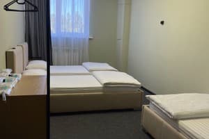 Хостел Kyiv hostel & hotel. Стандарт тримісний  1