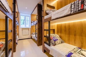 Хостел Underground Hostel. Место в женском 8-местном номере  1