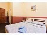 В центре Киева по ул.Саксаганского 2